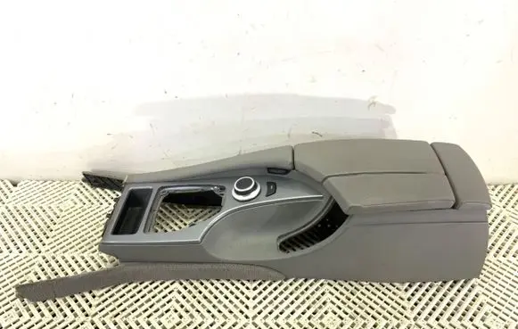 BMW 5 E60 E61 Center console 