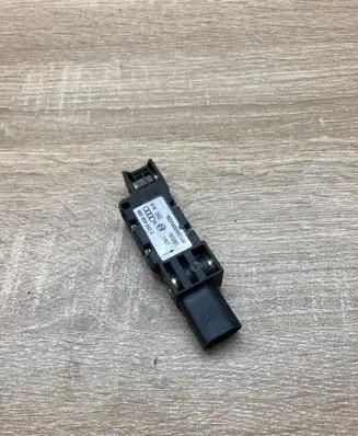 Audi A6 S6 C5 4B Airbag deployment crash/impact sensor 4B0959643C 101201