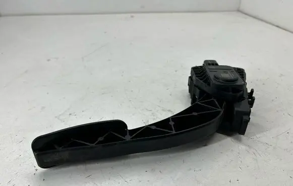 Ford Edge II Accelerator throttle pedal E1GC9F836JB 698377 F1GC9F836