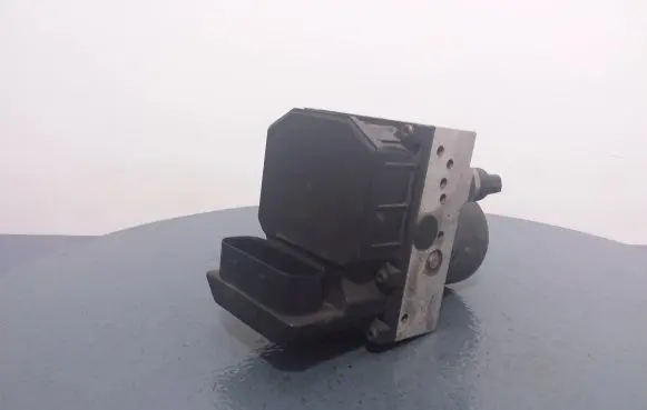 BMW 5 E60 E61 ABS Pump 6758969