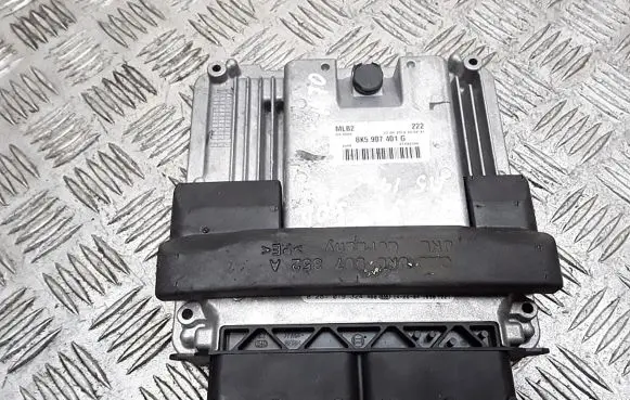 Audi A5 8T 8F Engine control unit/module 8k5907401g