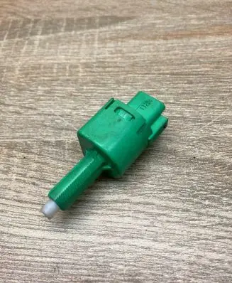 Toyota Avensis T270 Brake pedal sensor switch ToyotaSensorPedal