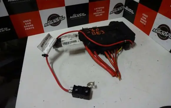 Volvo S60 Fuse module 31337183 30659092
