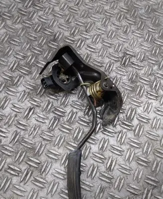 Toyota Corolla Verso E121 Accelerator throttle pedal