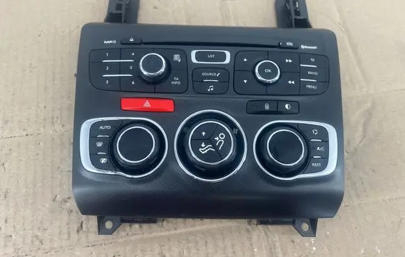 Citroen DS4 Climate control unit 98040784XX 28365344 140129