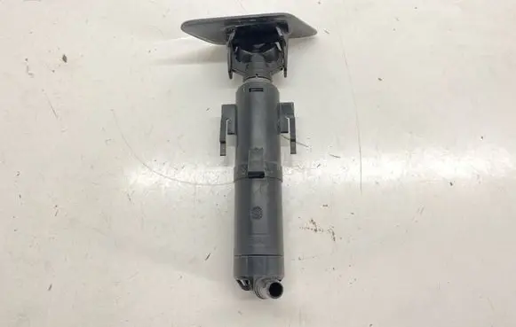 BMW X3 F25 Headlight washer spray nozzle 7251640 61677251640