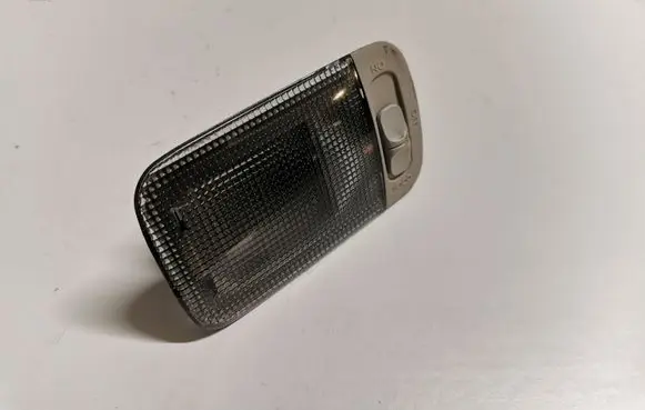 Subaru Outback (BS) Rear seat light