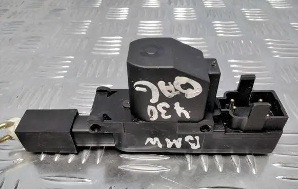 BMW 7 E32 Tailgate boot lock/latch motor 8350181