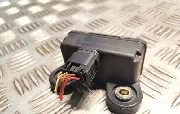 Mercedes-Benz CLK A209 C209 Yaw turn rate sensor 0055422118
