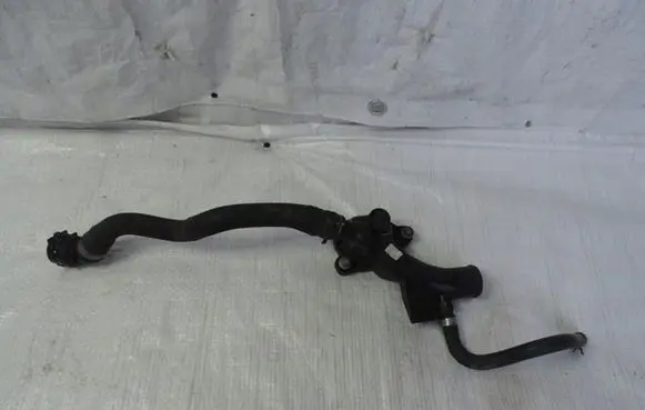 Opel Astra J Thermostat housing 