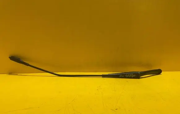 Front wiper blade arm