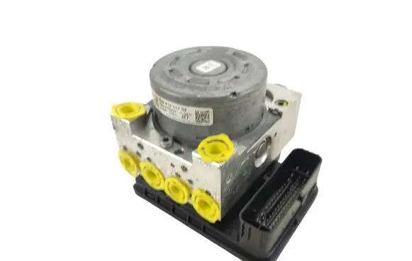 Audi A4 S4 B5 8D Master brake cylinder
