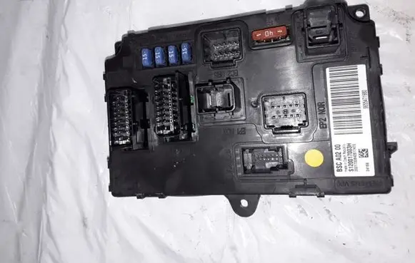 Peugeot 407 Fuse module S120017003H