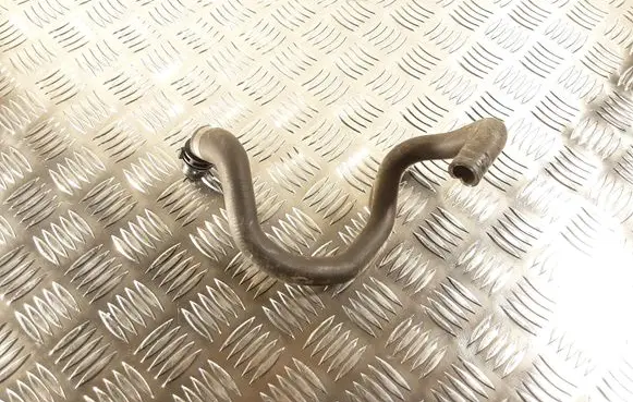 Volvo V60 Engine coolant pipe/hose 32252276
