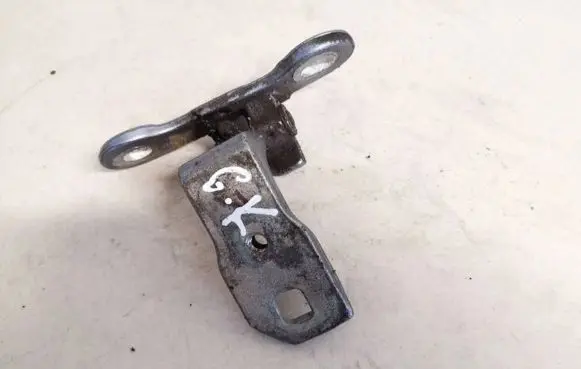 Opel Vectra C Rear door lower hinge 