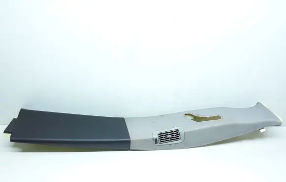 Volvo XC90 (B) pillar trim (top)
