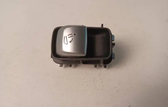 Mercedes-Benz C W205 Seat control switch A2059058404