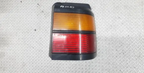 Volkswagen PASSAT B3 Rear/tail lights 333945112