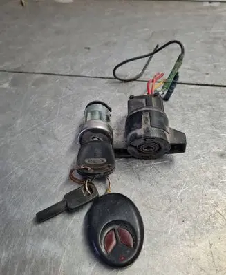 Ford Mondeo MK I Ignition lock contact 93BB11572BA D07KA