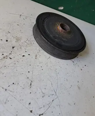 Suzuki Grand Vitara II Crankshaft pulley