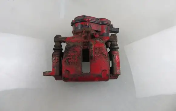 Rear brake caliper