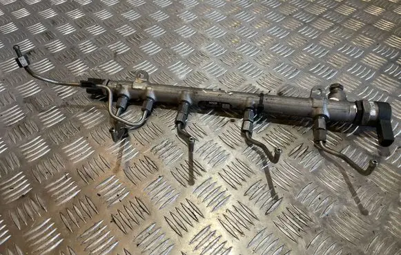Mercedes-Benz CLK A209 C209 Fuel main line pipe A6110780449