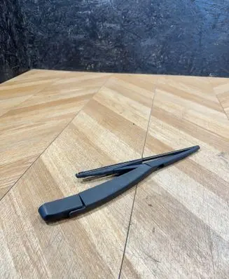 Mercedes-Benz GL X164 Rear wiper blade arm