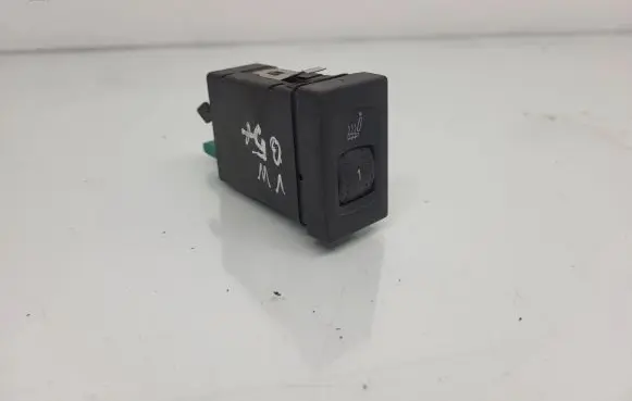 Volkswagen PASSAT B5.5 Seat heating switch 3B0963563C