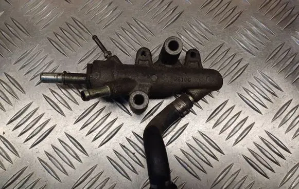 Opel Zafira B Fuel distributor 55188200