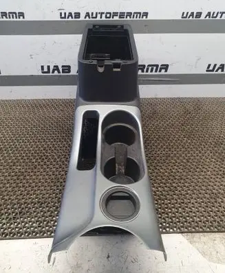 Mitsubishi Outlander Center console 8011A083