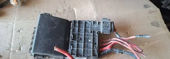 Audi A3 S3 8P Fuse module 1j0937550