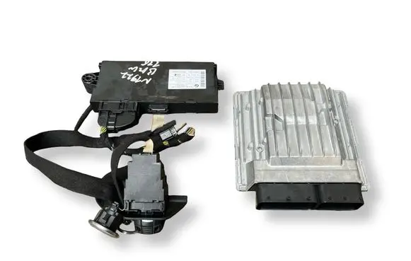 BMW 1 E81 E87 Engine ECU kit and lock set 5WK93729 7599881