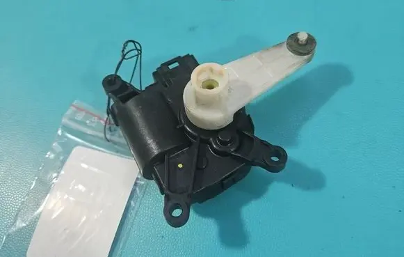 Jeep Cherokee A/C air flow flap actuator/motor AA1138003800 IMPRK1562236