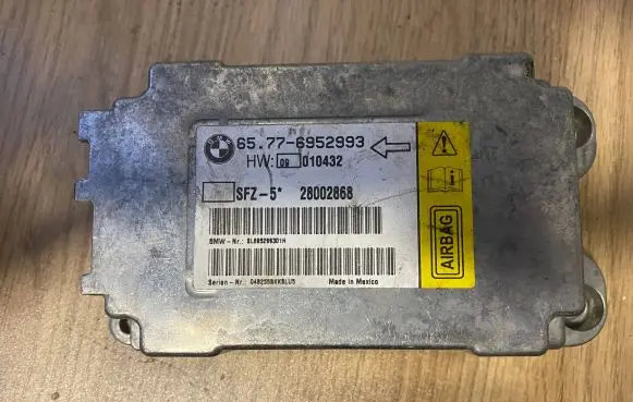 BMW 5 E60 E61 Airbag control unit/module 6952993 28002868 010432