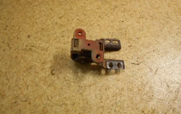Muffler mount bracket/holder