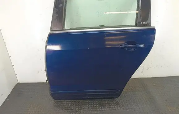 Peugeot 5008 Rear door KPS