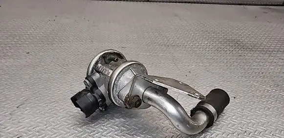 BMW 3 E46 EGR valve 1432058