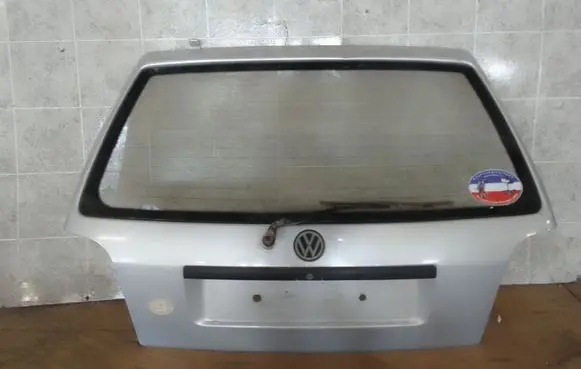 Volkswagen Golf III Tailgate/trunk/boot lid