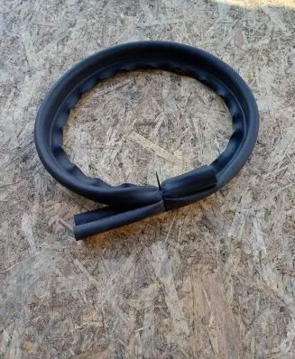 Porsche Macan (95B) Engine compartment rubber 95B823737