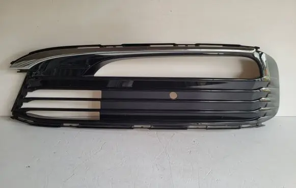 BMW 7 G11 G12 Front bumper lower grill 7358789