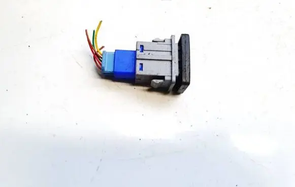 Toyota Auris 150 Windscreen/window heater switch 8729002020 87290-02020