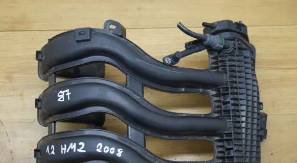 Peugeot 2008 I Intake manifold HM2