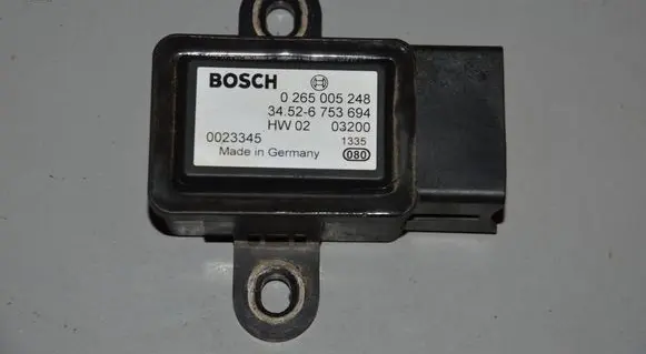 BMW 5 E39 ESP acceleration yaw rate sensor 6753694
