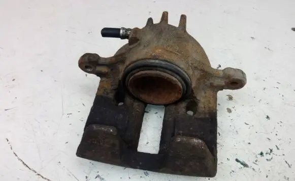 Mitsubishi Carisma Front brake caliper