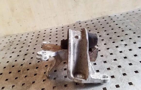 Honda CR-V Gearbox mount