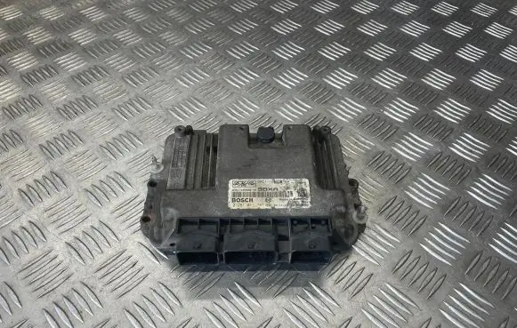 Ford Focus Other control units/modules 6M5112A650NA 0281011701