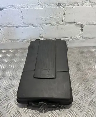 Volkswagen Golf V Battery box tray cover/lid 1K0915443A