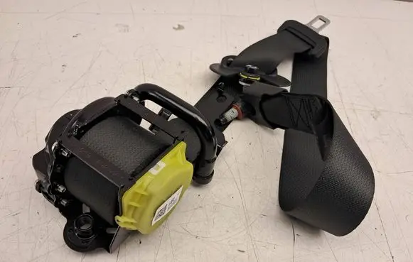 Hyundai i30 Front seatbelt 88810G4600TRY 201217AAA1A 201217AAAT
