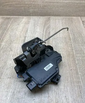 Audi A4 S4 B6 8E 8H Rear door lock 8E1837016C