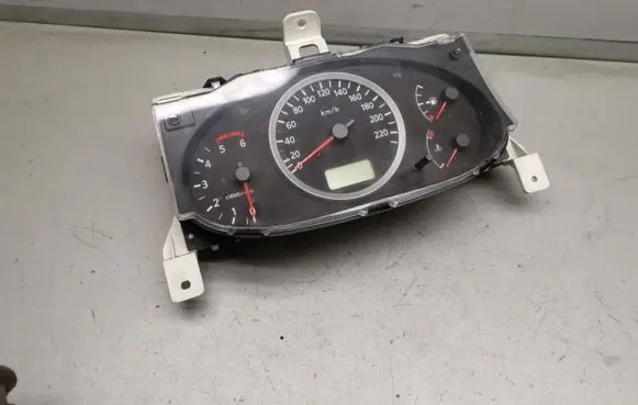Nissan Almera Tino Speedometer (instrument cluster) BU720